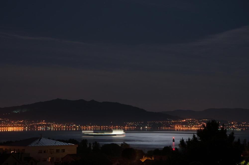 Apartamento Casa Apartamento Con Vistas Al Mar Cangas do Morrazo Exterior foto